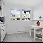 Spacious 3br In Peaceful Tranby, ,host Shared Lier (Buskerud)