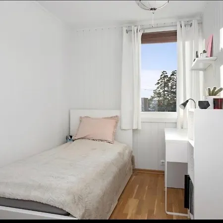 Spacious 3Br Home In Peaceful Tranby, Lier ,Host Shared Appartement