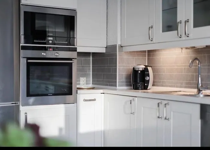 Spacious 3Br Home In Peaceful Tranby, Lier ,Host Shared Appartement *