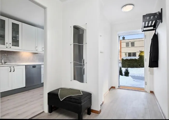 Spacious 3Br Home In Peaceful Tranby, Lier ,Host Shared * Lier (Buskerud)